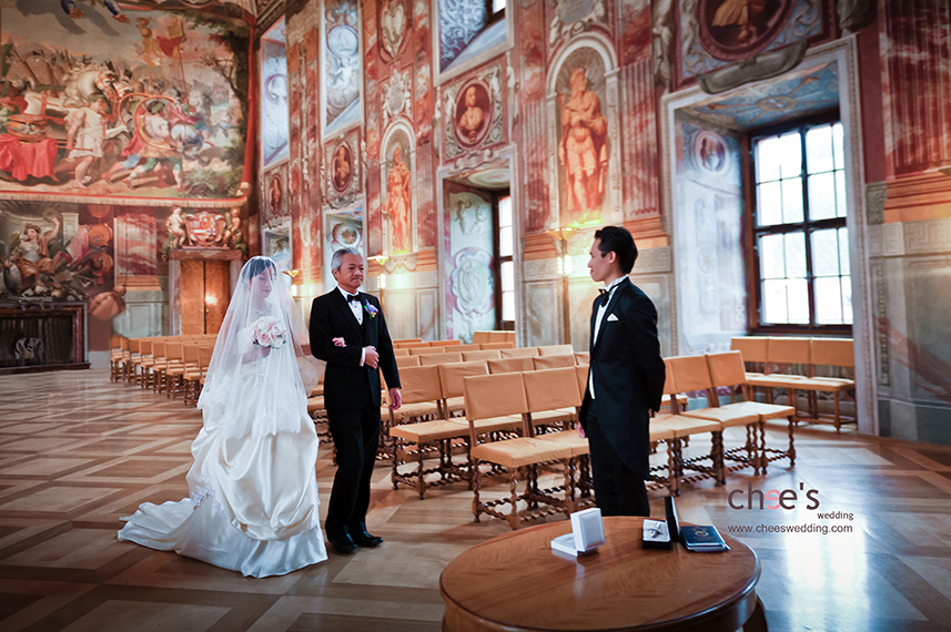 Chateau Troja 2